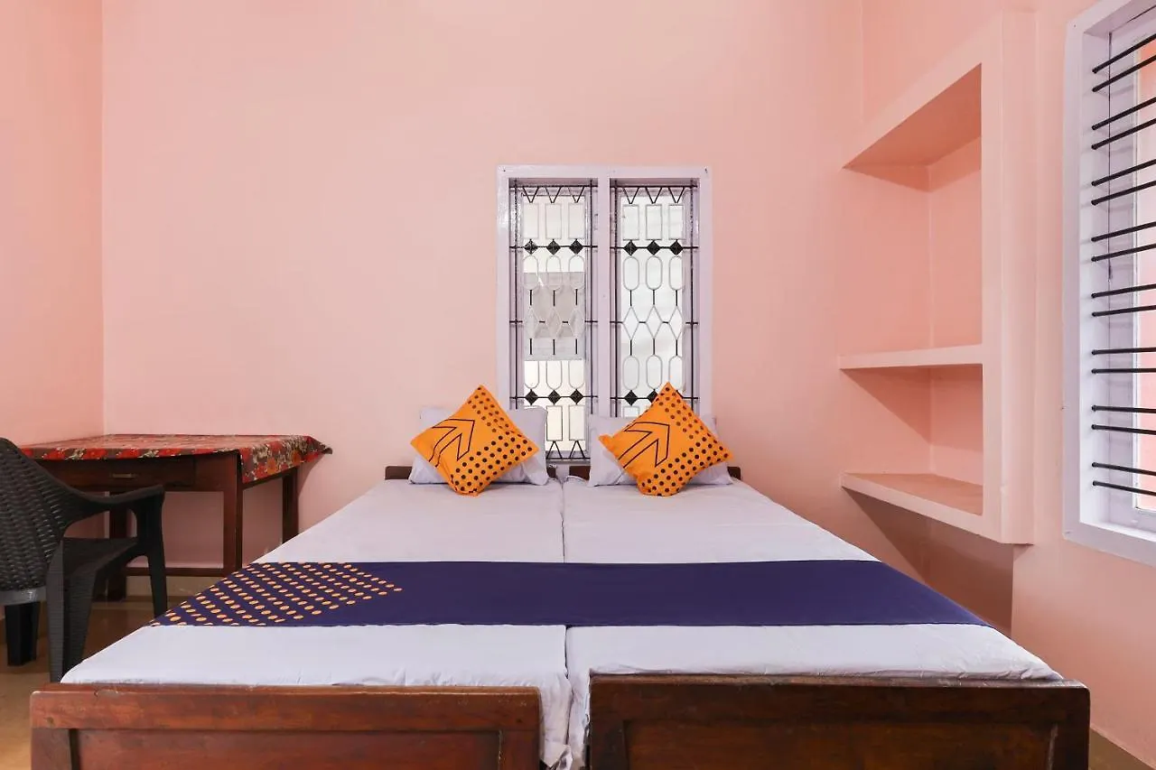 Spot On 68111 Jeena Motels Kollam