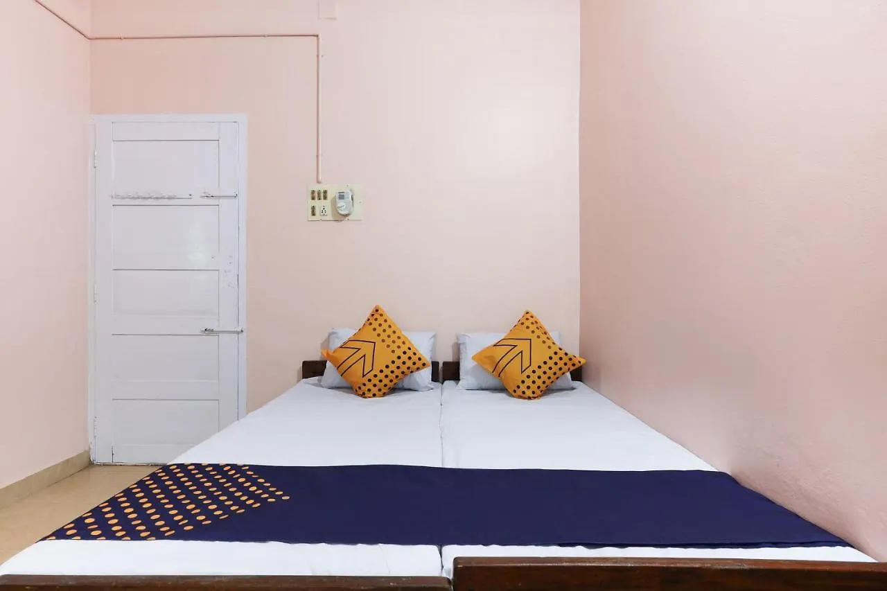 Spot On 68111 Jeena Motels Kollam