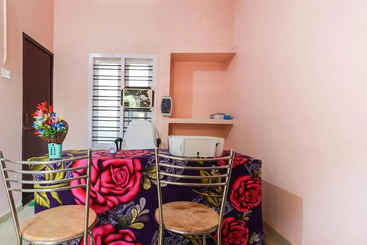 ** Ξενοδοχείο Spot On 68111 Jeena Motels Kollam Ινδία